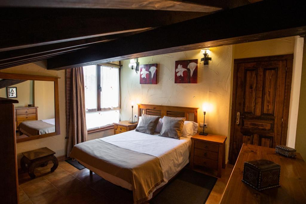 Apartamentos El Caseron Сото де Кангас Екстериор снимка